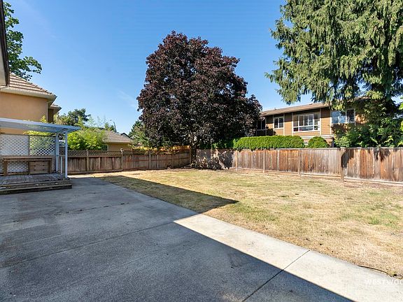 5th image of 6040 Mara Cres
