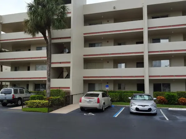 3186 Via Poinciana APT 206, Lake Worth, FL 33467