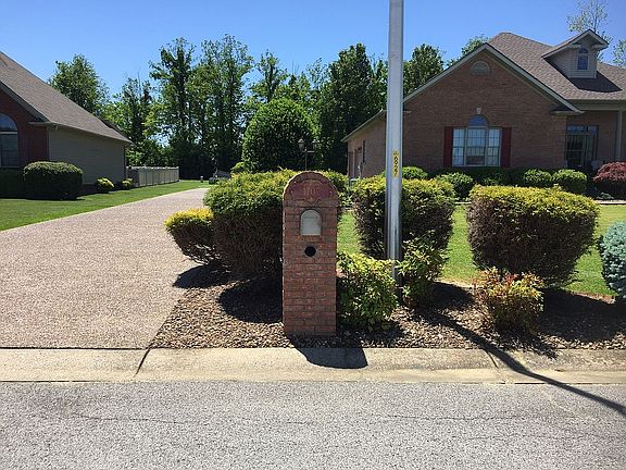 5th image of 1702 Overbrook Dr