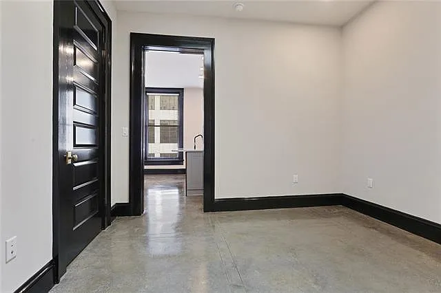419 Carondelet St #401 — Photo 11