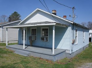 2407 Wakefield St, Hopewell, VA 23860