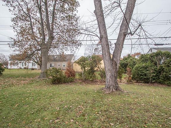 5th image of 2430 26th St