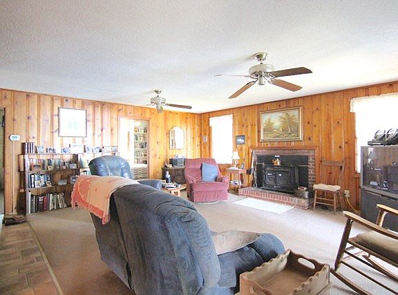 5th image of 422 Herndon Dr
