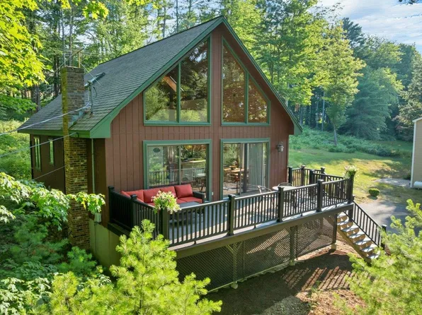 52 Leeward Shores Road, Moultonborough, NH 03254
