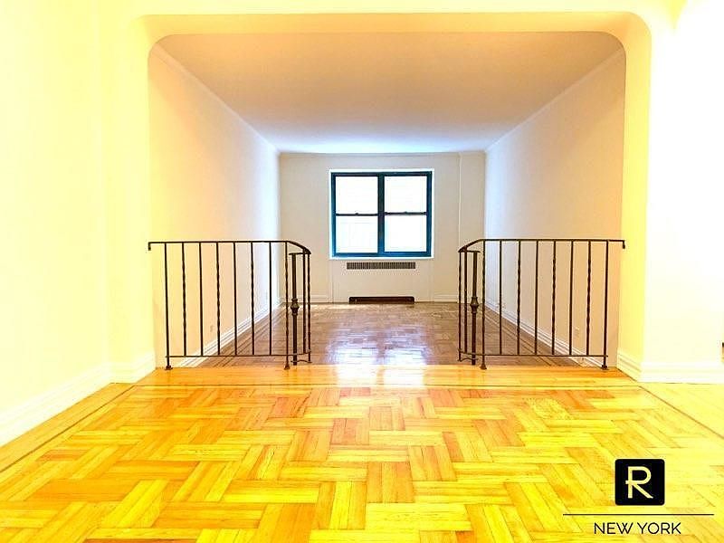 1st image of 110 Bennett Ave APT 3H