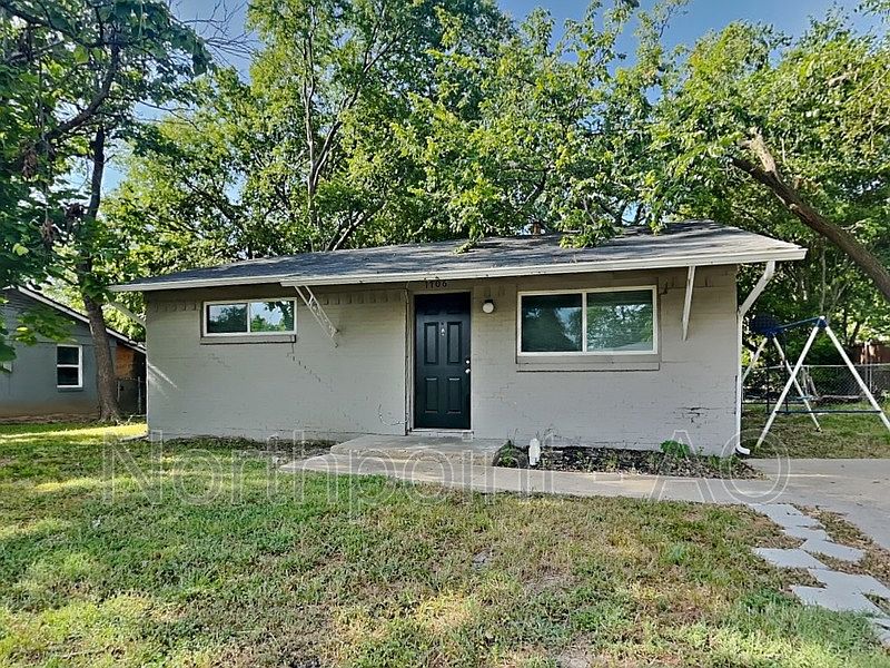 1st image of 1706 Orchid Ave