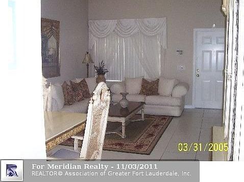 2nd image of 917 Tanglewood Cir
