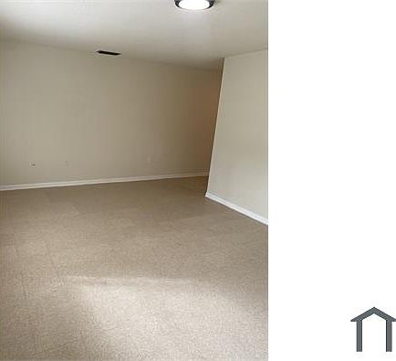 3rd image of 1114 N Roselle Ave