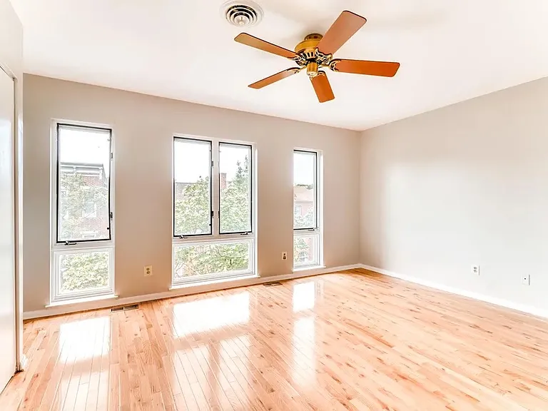 609 S Hanover St — Photo 17