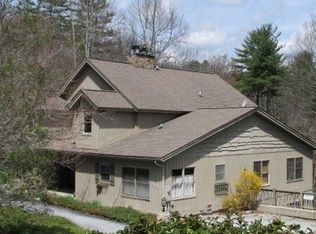 975 New Trillium Way, Cashiers, NC 28717