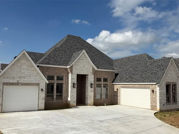 945 Claystone Ridge Dr, Burleson, TX 76028
