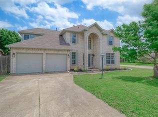 2220 Westview Trl, Denton, TX 76207