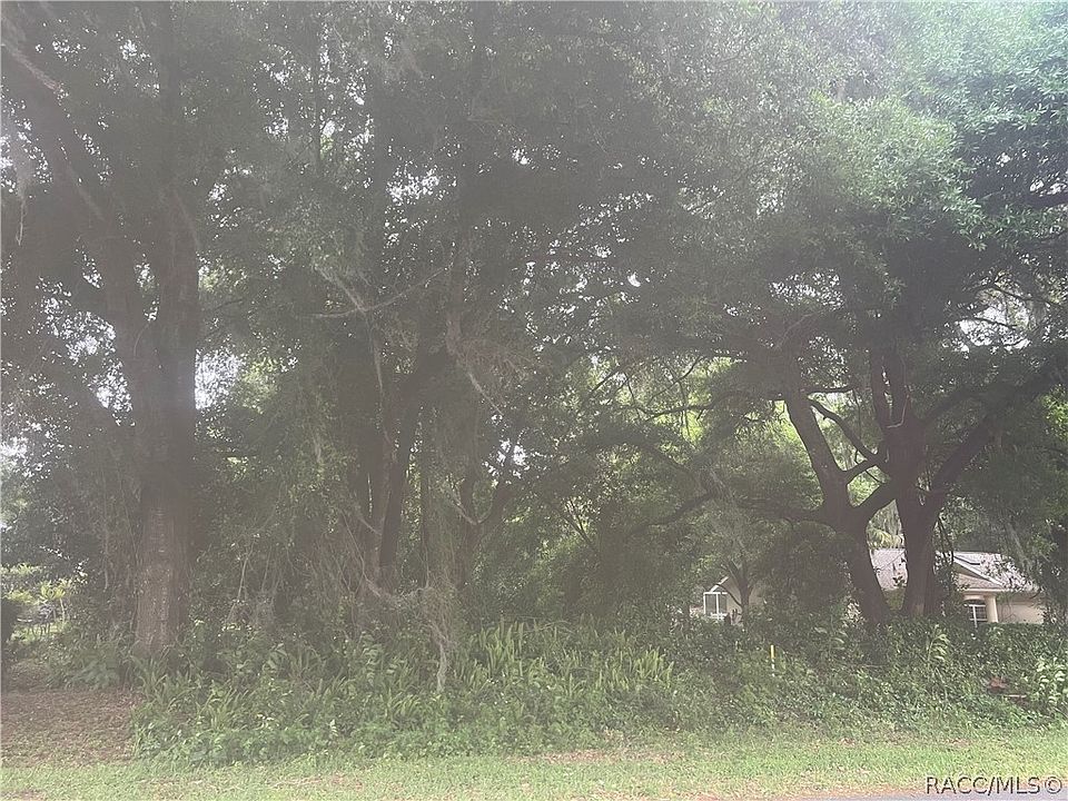 1st image of 2880 N Chandler Dr
