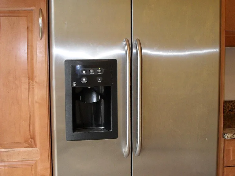 621 Quebec Pl NW — Photo 1