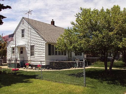 2nd image of 1120 Plainfield Rd