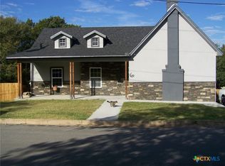 309 N 10th St, Gatesville, TX 76528