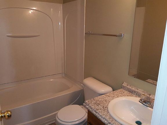 4th image of 5028 Thornton Dr