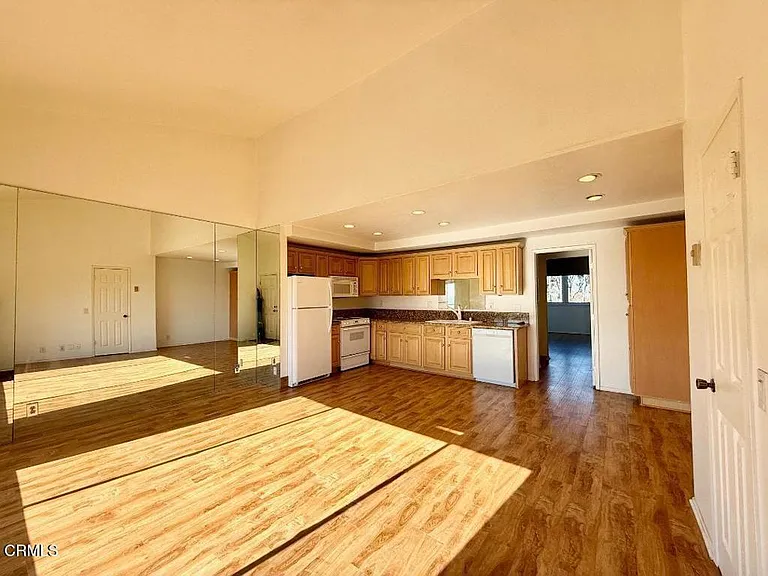641 Ocean View Dr — Photo 6