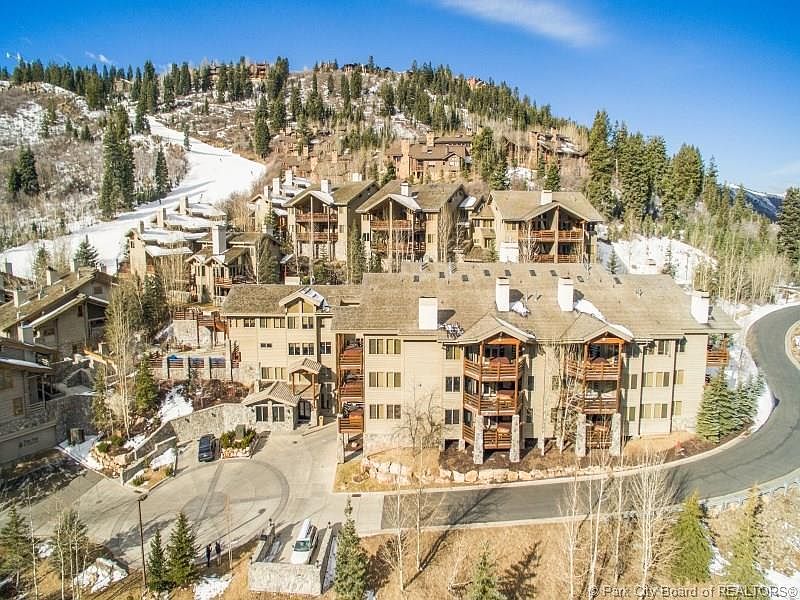 1st image of 2100 Deer Valley Dr #102