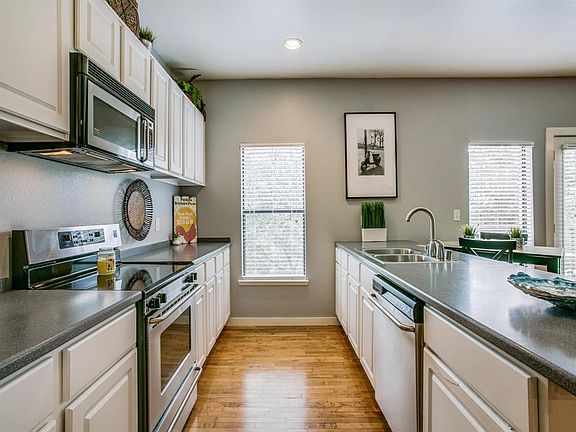 5th image of 4108 Office Pkwy APT 323