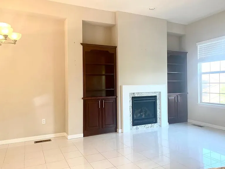 7877 Vallagio Ln — Photo 5