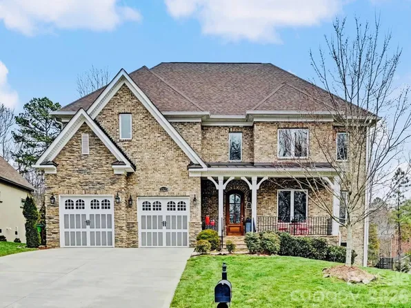 9829 Genevieve Ct, Charlotte, NC 28270