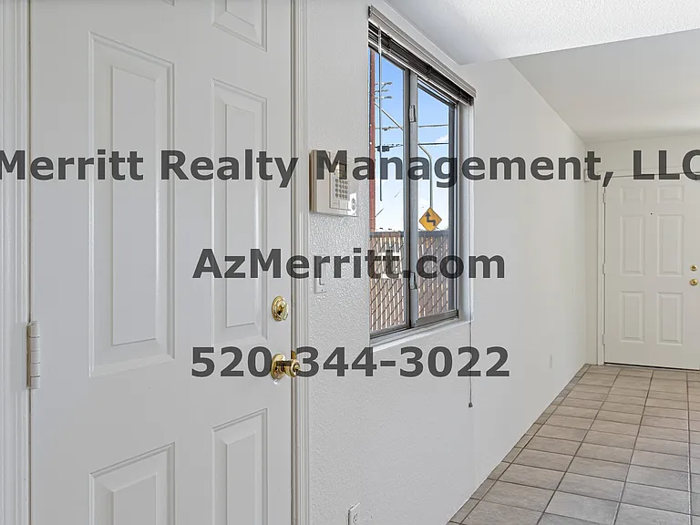 801 E Waverly St #B — Photo 6