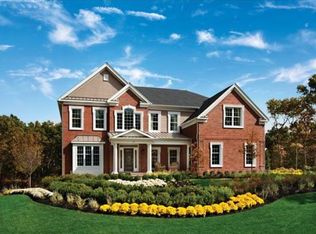 19 Lester Gray Dr, Walpole, MA 02081