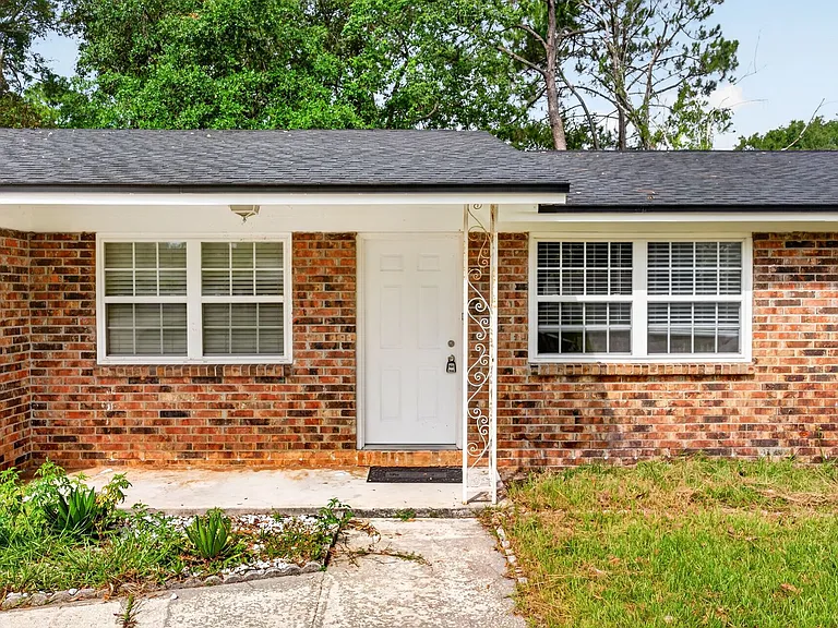 9954 Larkdale Ct — Photo 4