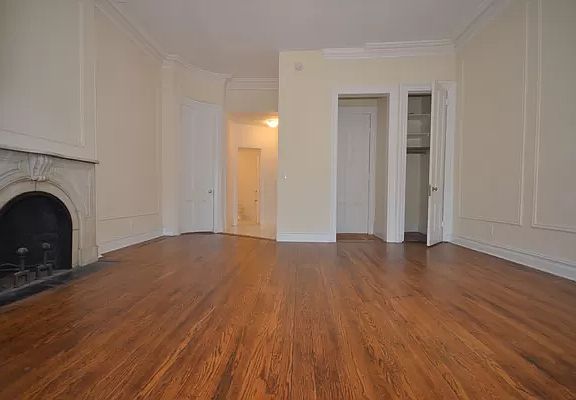 4th image of 26 W 10th St APT 3b