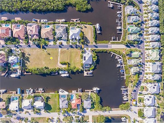 4th image of 18111 Old Pelican Bay Dr