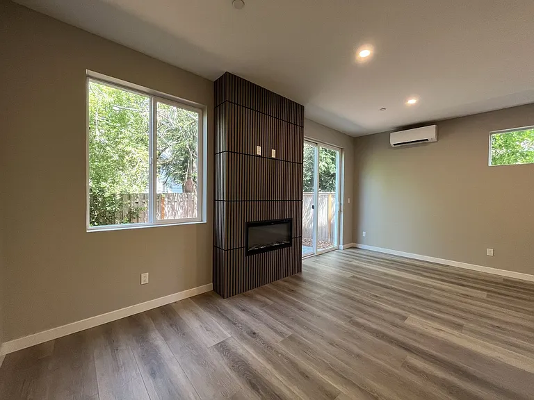 15607 SE Meadowlark Ln — Photo 17