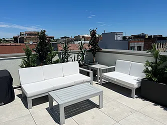 Sold by The InHouse Group