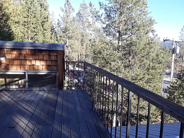 21572 Donner Pass Rd — Photo 36