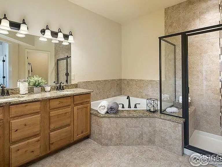 585 Callisto Dr #202 — Photo 11