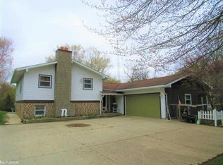 3675 Black River Rd, Croswell, MI 48422