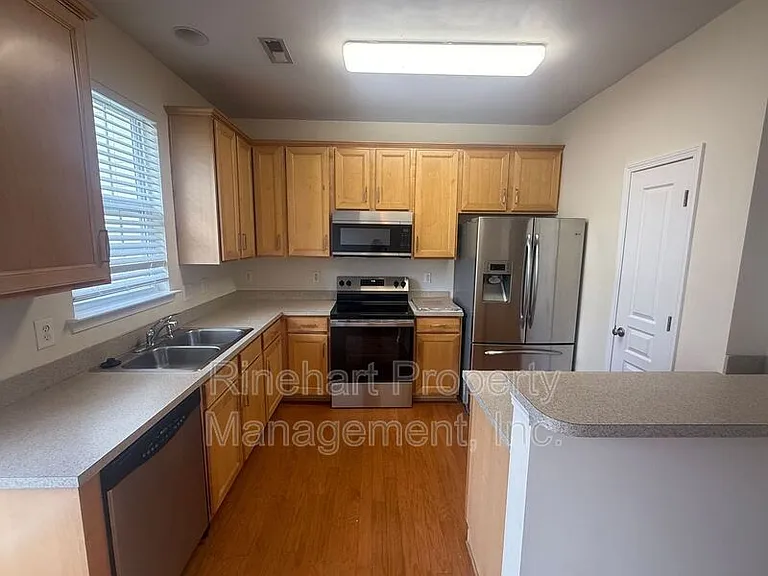 530 Bent Leaf Ct — Photo 5