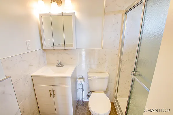 Sold by Chantior Real Estate LLC | media 27