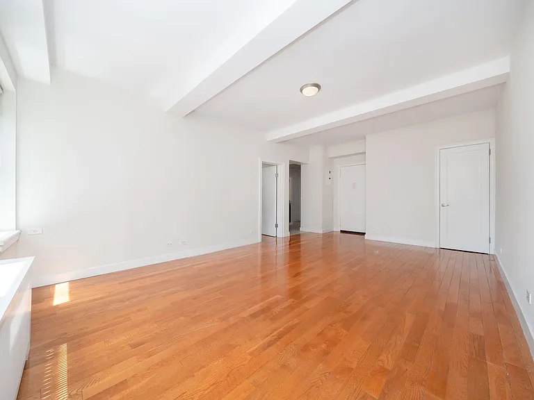 400 E 57th St #15L — Photo 4