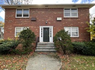 10 Pine St APT 4, Latham, NY