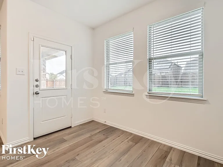 2324 Okeefe Dr — Photo 13