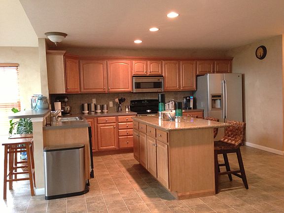 5th image of 4231 Mayfair Dr