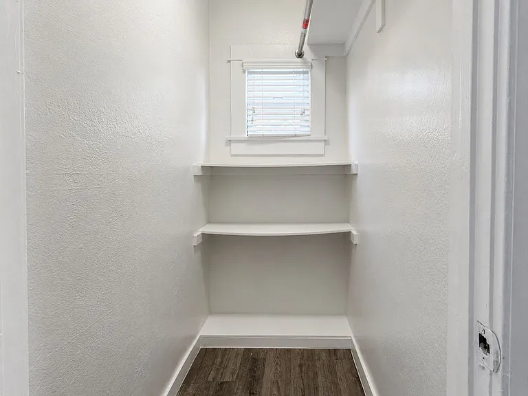 1706 Sherman Pl — Photo 10