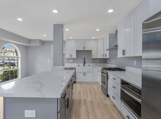 527 17th St, Huntington Beach, CA 92648