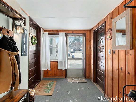 5th image of 3931 Navaho St SW