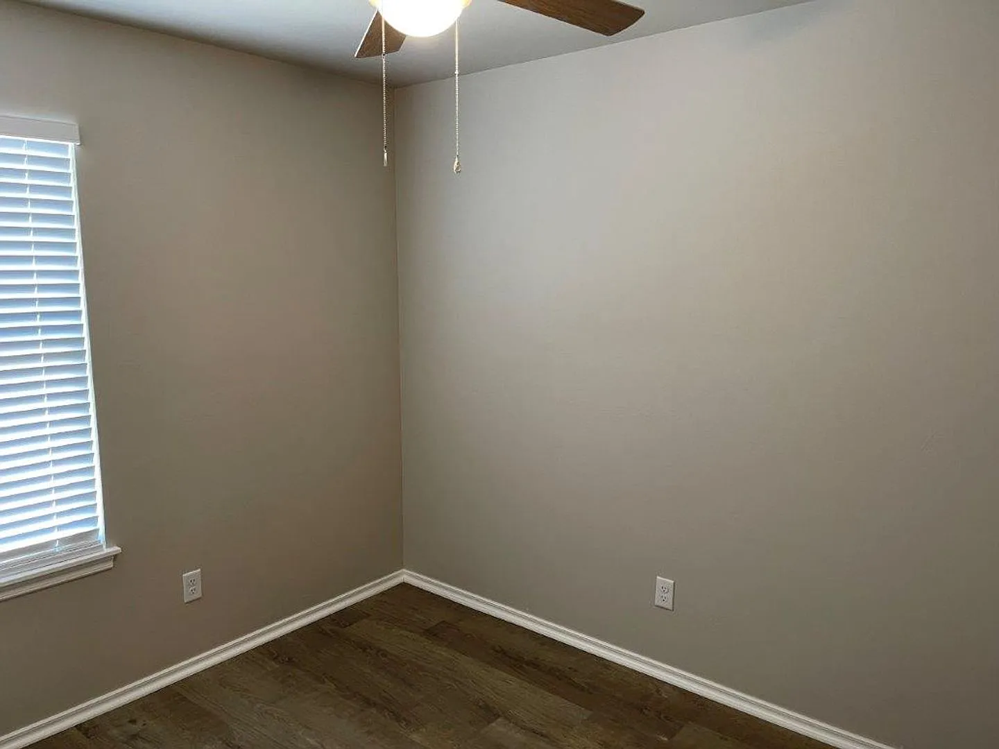 3 bed 2 bath town home in Putnam City Schools! All appliances — Photo 3