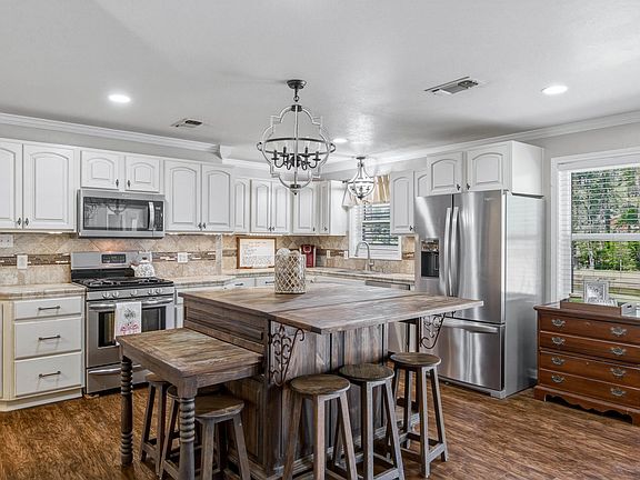 5th image of 2802 Lakeview Dr