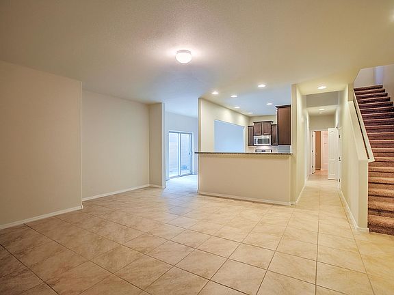 3rd image of 1601 Borrego Dr SE