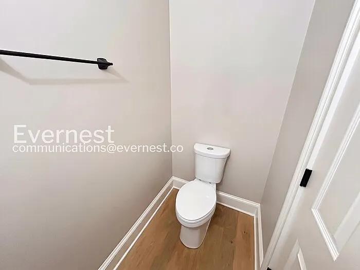 4706 Woodlawn Ct NE — Photo 29