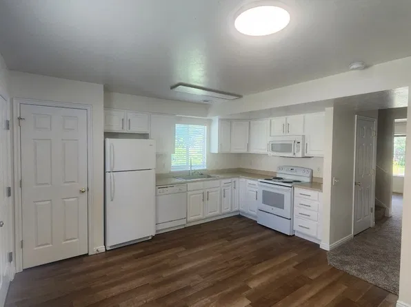 1573 S 2000 W APT A, Syracuse, UT 84075